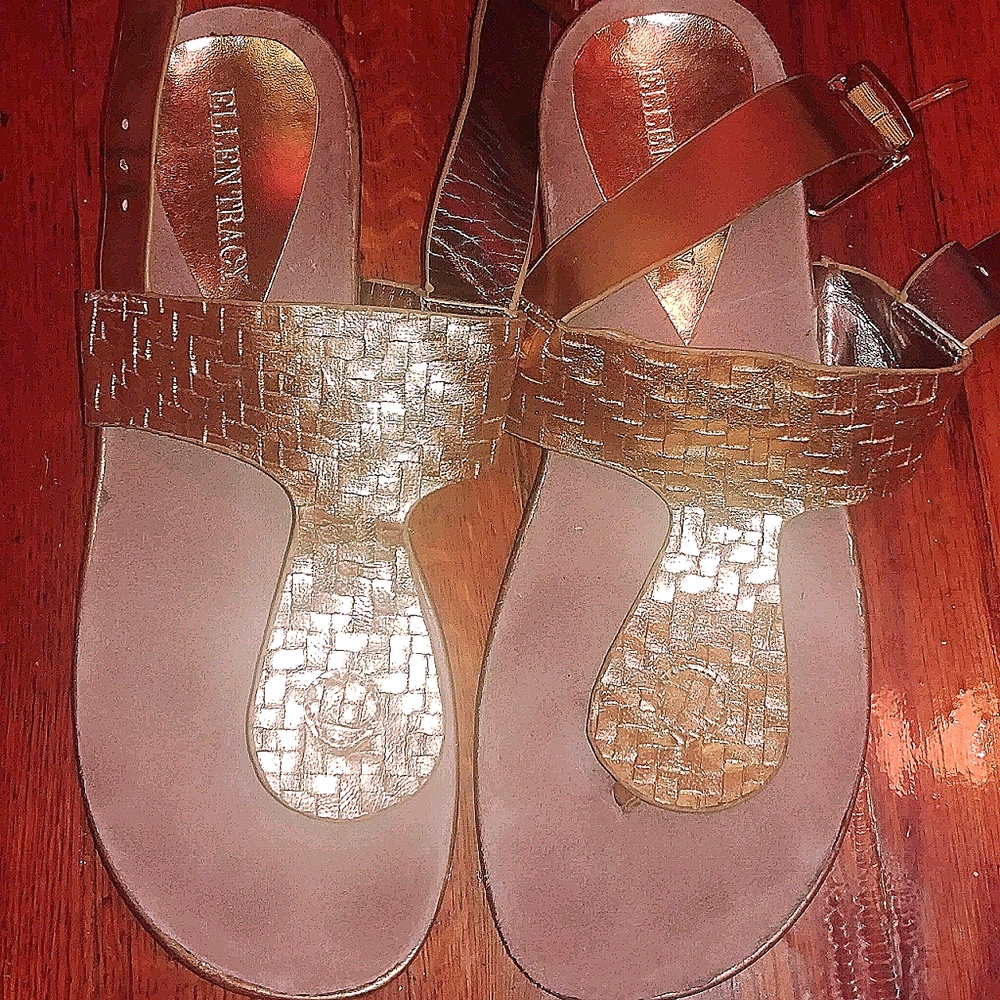 Ellen Tracy gold cork wedge sandals